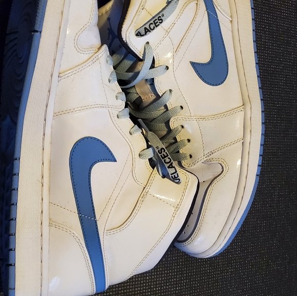 FLAAH SALE 💯Retro 1 mid - Picture 3 of 6